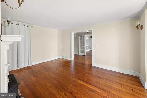 Living - 23826 River St, Quantico, MD 21856 photo 12 of 13