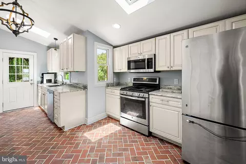Kitchen - 23826 River St, Quantico, MD 21856 photo 4 of 4