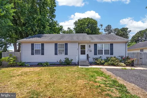 102 W East St, Delmar, MD 21875