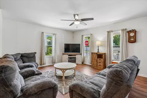 Living - 113 East St, Delmar, MD 21875 photo 1 of 1