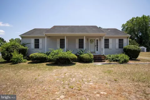 8235 Burnt Branch Dr, Salisbury, MD 21801