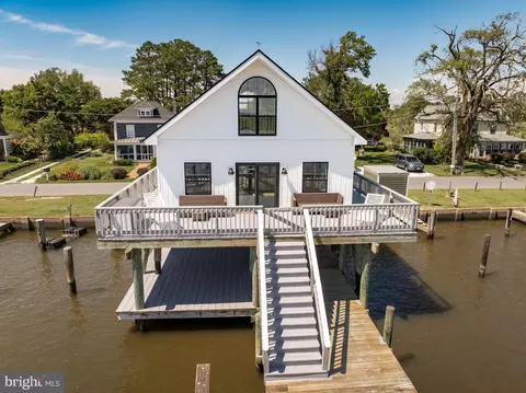 23851 River St, Quantico, MD 21856