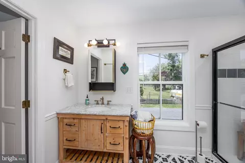 Bath - 23851 River St, Quantico, MD 21856 photo 1 of 2