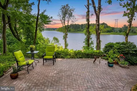 Exterior - 28160 Riverside Drive Ext, Salisbury, MD 21801 photo 3 of 28
