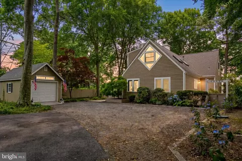Exterior - 28160 Riverside Drive Ext, Salisbury, MD 21801 photo 2 of 28