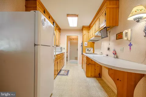 Entry Way - 119 Hall Dr, Salisbury, MD 21804 photo 1 of 1