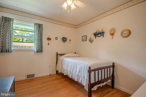 Bedroom - 119 Hall Dr, Salisbury, MD 21804 photo 1 of 7