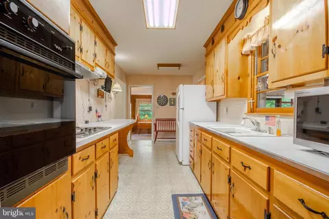 Kitchen - 119 Hall Dr, Salisbury, MD 21804 photo 1 of 1
