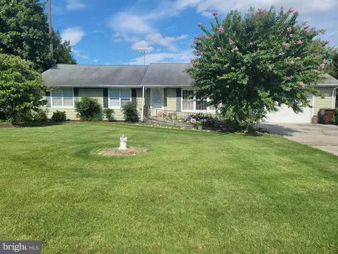 111 Clyde Ave, Fruitland, MD 21826
