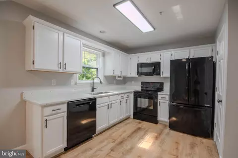 Kitchen - 1019 Granite Ct, Salisbury, MD 21804 photo 2 of 2
