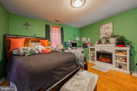 Bedroom - 726 Smith St, Salisbury, MD 21801 photo 1 of 5