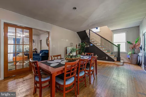 Dining - 726 Smith St, Salisbury, MD 21801 photo 1 of 2