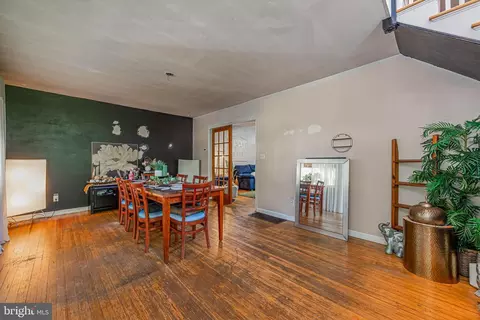 Dining - 726 Smith St, Salisbury, MD 21801 photo 2 of 2
