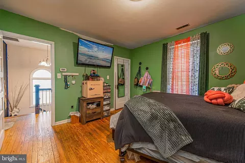 Bedroom - 726 Smith St, Salisbury, MD 21801 photo 2 of 5