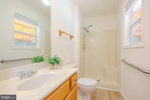 Bath - 26917 Siloam Rd, Salisbury, MD 21801 photo 1 of 2