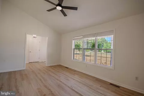 Entry Way - 26917 Siloam Rd, Salisbury, MD 21801 photo 3 of 3