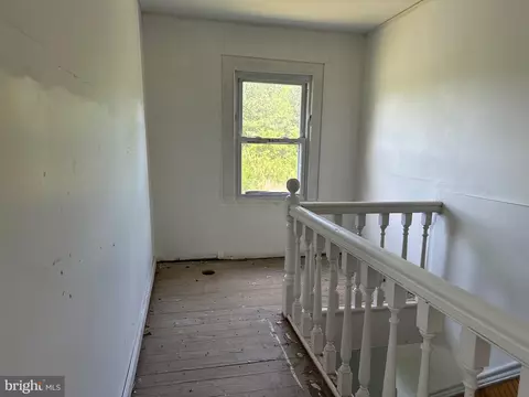 Entry Way - 20703 Nutter Rd, Nanticoke, MD 21840 photo 3 of 3
