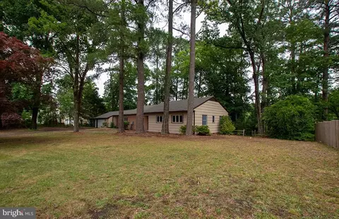 8539 E Marlboro Dr, Delmar, MD 21875