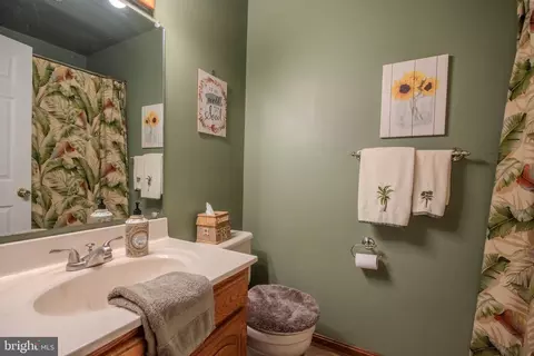 Bath - 4367 Sturbridge Dr, Salisbury, MD 21804 photo 3 of 3