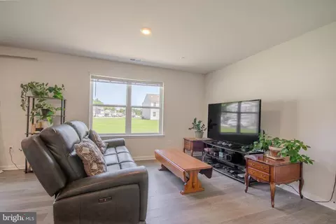 Entry Way - 830 Tyne Loop, Salisbury, MD 21801 photo 5 of 10