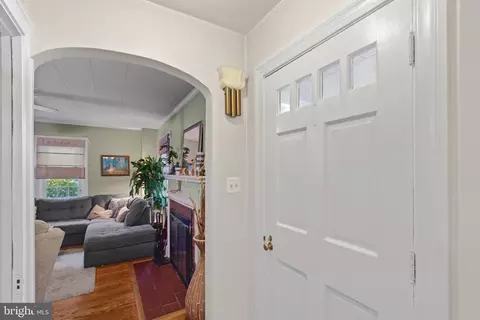 Entry Way - 1003 Riverside Dr, Salisbury, MD 21801 photo 1 of 1