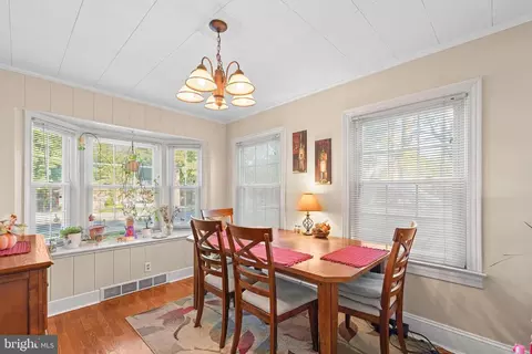 Dining - 1003 Riverside Dr, Salisbury, MD 21801 photo 1 of 4
