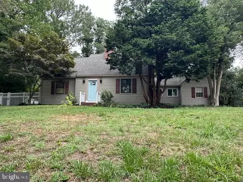 215 N Park Dr, Salisbury, MD 21804