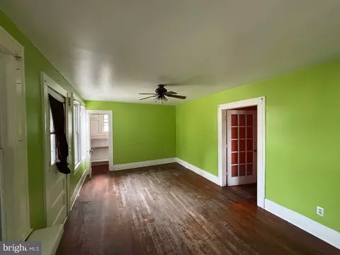 Living - 604 Light St, Salisbury, MD 21801 photo 2 of 2