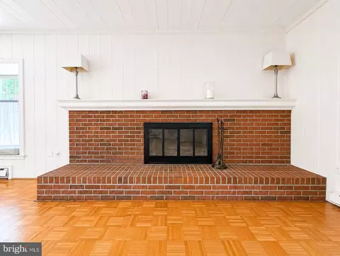 Living - 1802 Kipling Dr, Salisbury, MD 21801 photo 5 of 7