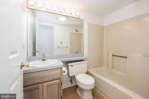 Bath - 731 Canvasback Ct, Salisbury, MD 21804 photo 1 of 3