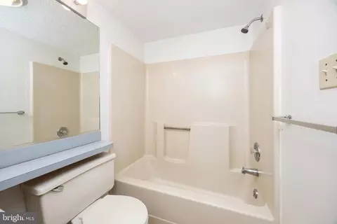 Bath - 731 Canvasback Ct, Salisbury, MD 21804 photo 2 of 3