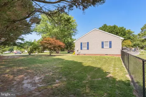 Exterior - 6185 Trails End Ct, Salisbury, MD 21801 photo 4 of 9