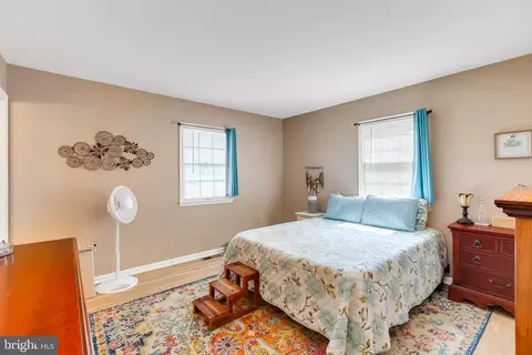 Bedroom - 6185 Trails End Ct, Salisbury, MD 21801 photo 2 of 4