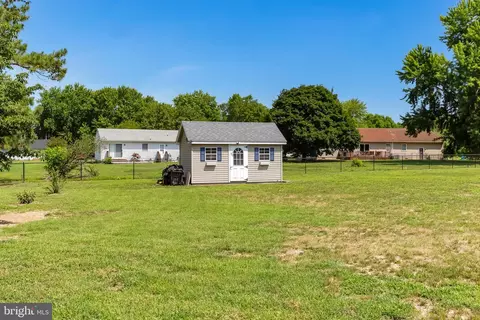 Exterior - 6185 Trails End Ct, Salisbury, MD 21801 photo 5 of 9