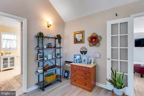 Entry Way - 6185 Trails End Ct, Salisbury, MD 21801 photo 5 of 5