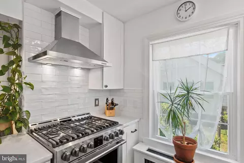 Kitchen - 427 Druid Hill Ave, Salisbury, MD 21801 photo 3 of 7
