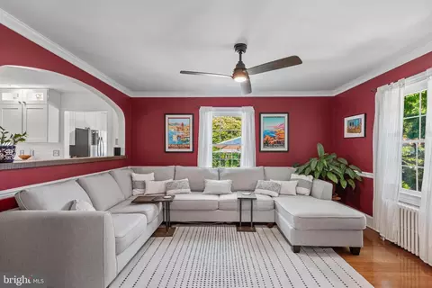 Living - 427 Druid Hill Ave, Salisbury, MD 21801 photo 2 of 2