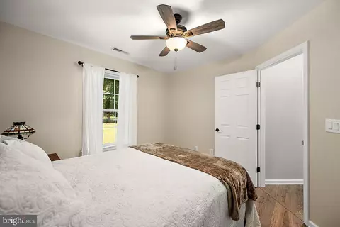 Bedroom - 32183 Melson Rd, Delmar, MD 21875 photo 3 of 7