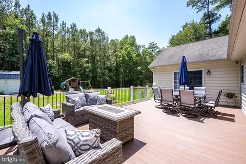 Exterior - 32183 Melson Rd, Delmar, MD 21875 photo 5 of 14