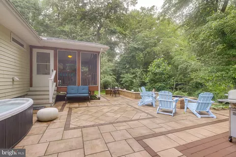 Exterior - 7320 Cherry Walk Rd, Hebron, MD 21830 photo 3 of 4