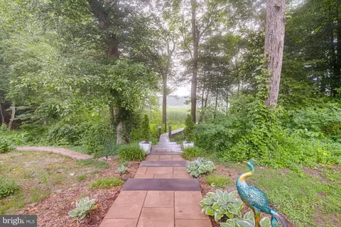 Exterior - 7320 Cherry Walk Rd, Hebron, MD 21830 photo 2 of 4
