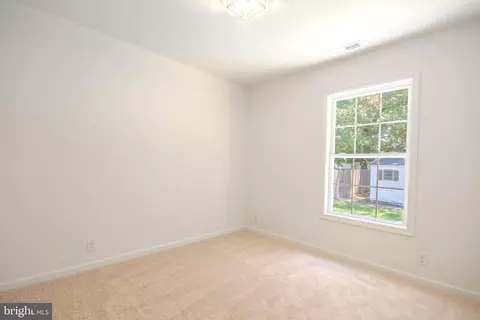 Bedroom - 811 Springfield Cir, Salisbury, MD 21804 photo 3 of 6