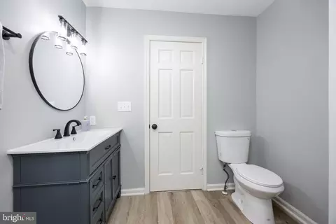 Entry Way - 3889 Five Friars Rd, Salisbury, MD 21804 photo 13 of 15
