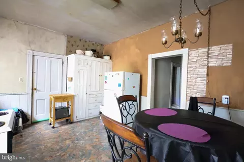 Entry Way - 315 Park Ave, Salisbury, MD 21801 photo 2 of 12