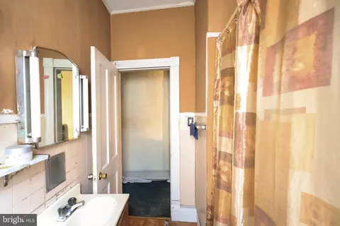 Entry Way - 315 Park Ave, Salisbury, MD 21801 photo 6 of 12