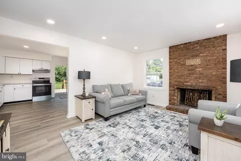 Living - 8681 Jersey Rd, Salisbury, MD 21801 photo 1 of 3