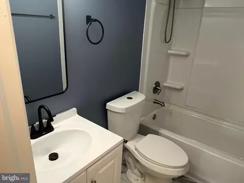 Bath - 732 Dennis St, Salisbury, MD 21801 photo 1 of 2