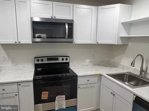 Kitchen - 732 Dennis St, Salisbury, MD 21801 photo 3 of 3