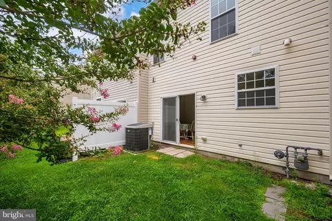 Exterior - 1006 Meadow View Dr, Salisbury, MD 21804 photo 7 of 10