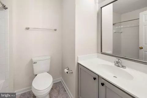 Bath - 1006 Meadow View Dr, Salisbury, MD 21804 photo 2 of 2
